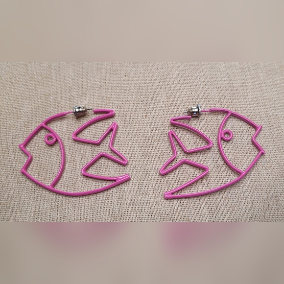 Vintage Fish Earrings - Picture 5 of 10